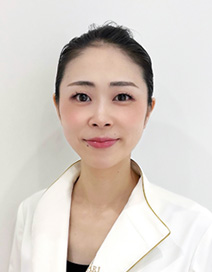 石山 桃子